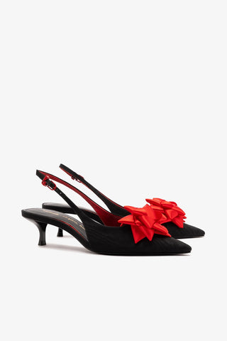 Larroudé x Angelica Hicks: Slingback Bow Seda Preto e Cetim Vermelho