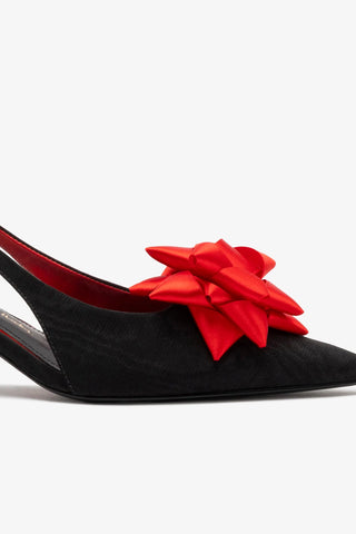 Larroudé x Angelica Hicks: Slingback Bow Seda Preto e Cetim Vermelho