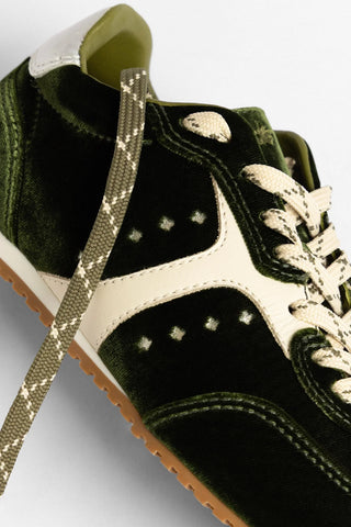 Tênis Stella Veludo Verde Sneaker Larroude