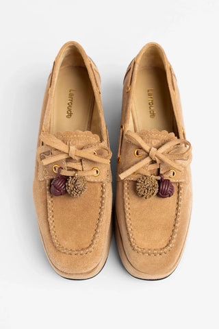 Flatform Cyprus Camurça Caramelo Flatform Larroude