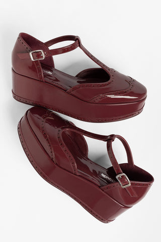 Sandália Flatform Luna Couro Verniz Bordô Sandal Larroudé