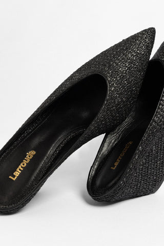 Mule Loulou Ráfia Preto Mule Larroude