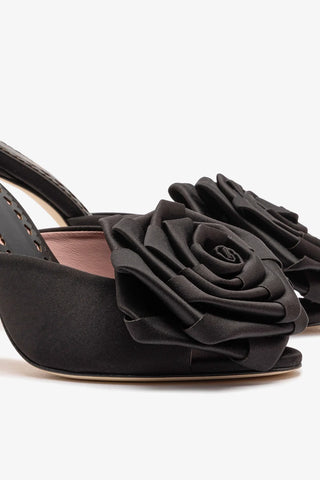 Mule Scarlet Cetim Preto