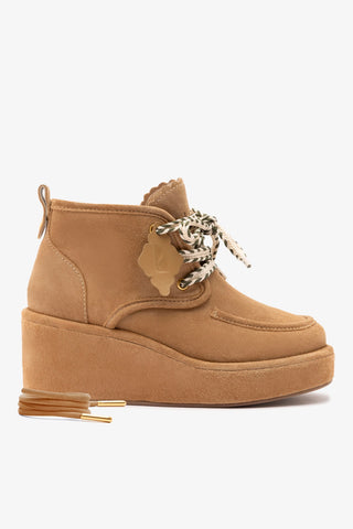 Bota Anabela Chani Camurça Caramelo Sneaker Larroudé