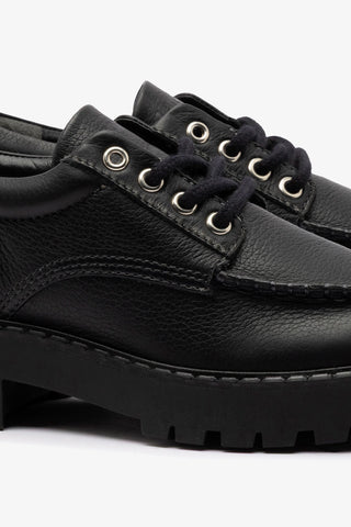 Mocassim Tratorado London Lace Up Couro Preto