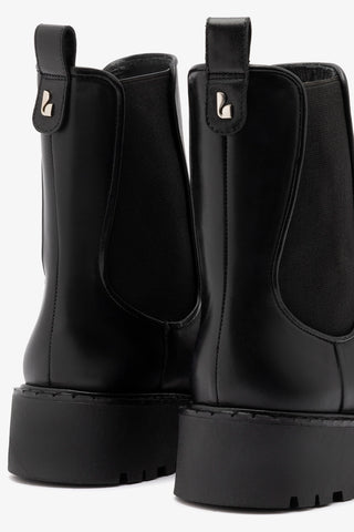 Bota Sancha Couro Preto Boot Larroudé