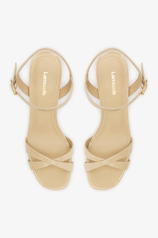 Sandália Plataforma Bianca Low Couro Verniz Bege Claro Sandal Larroudé