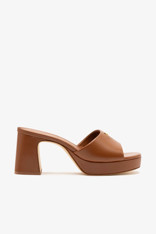 Mule Plataforma Dolly Low Couro Caramelo