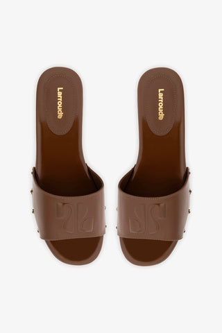 Mule Zuzi Couro Verniz Marrom Womens - Shoes - Mules Larroudé