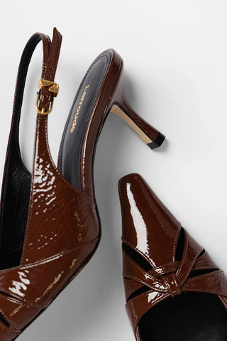 Slingback Kirstin Couro Verniz Marrom Pump Larroudé