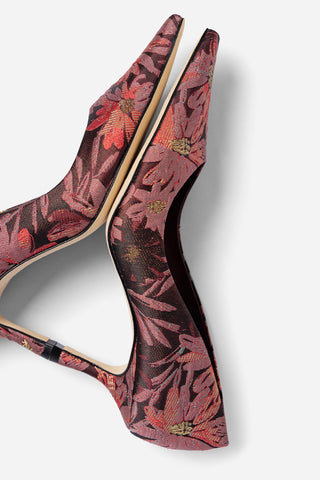 Larroudé by Markarian: Scarpin Brocado Floral Bordô Pump Larroudé