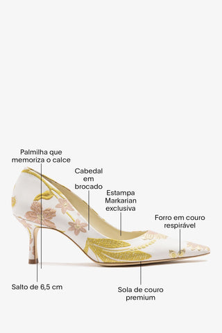 Larroudé by Markarian: Scarpin Brocado Floral Off White Pump Larroudé