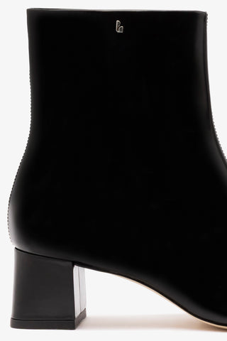 Bota Edie Mini Couro Preto Boot Larroudé