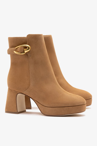 Bota Plataforma Dolly Verona Low Camurça Caramelo