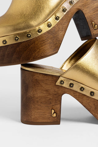 Mule Clog Plataforma Miso Couro Dourado Clog Larroudé