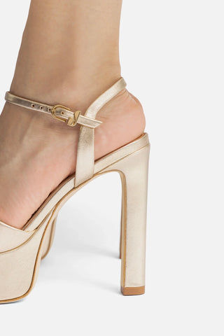 Sandália Plataforma Bianca High Couro Dourado