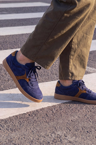 Tênis George Camurça Azul Sneaker Larroudé