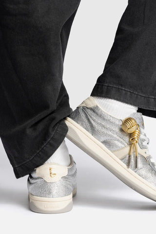 Tênis George Couro Prateado e Off White