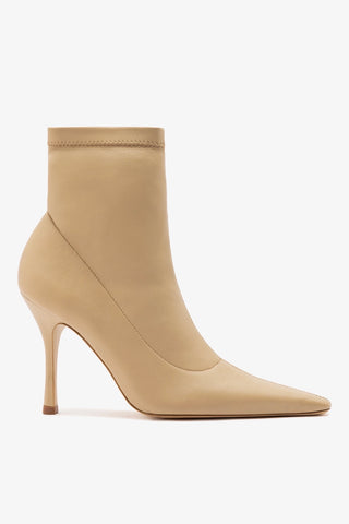 Bota Carine Mini Couro Stretch Bege Boot Larroudé