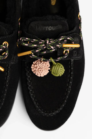 Mocassim Boat Shoe Cyprus Camurça e Lã Preto Loafer Larroude