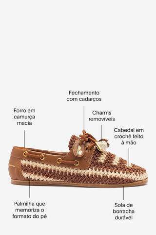 Mocassim Boat Shoe Cyprus Crochê e Couro Caramelo