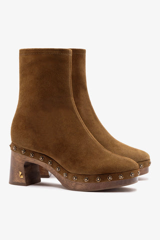 Bota Plataforma Dolly Low Wooden Camurça Marrom