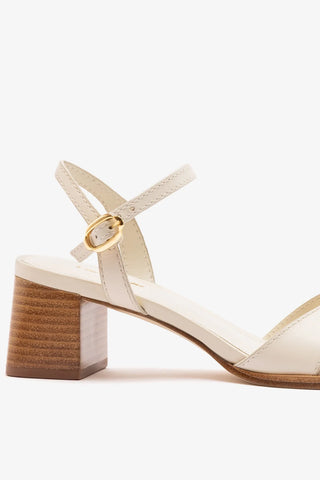 Sandália Roma Couro Off White Womens - Shoes - Sandals Larroudé