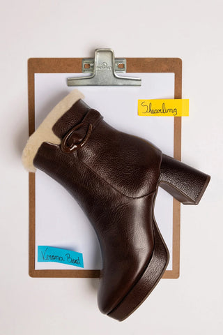 Bota Dolly Verona Low Couro Marrom e Lã Natural