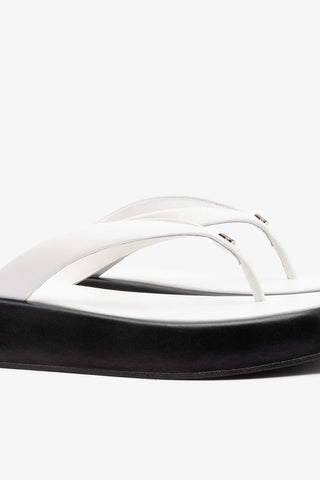 Sandália Roxy Couro Preto e Branco Sandal Larroudé
