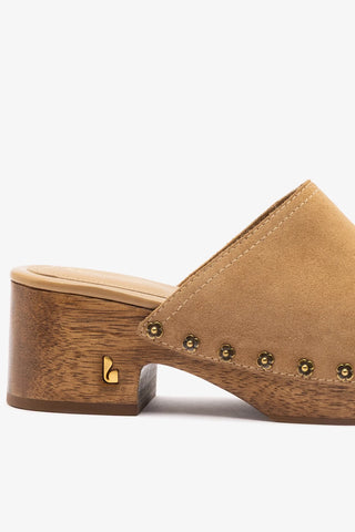 Mule Plataforma Willow Camurça Caramelo Womens - Shoes - Mules Larroudé