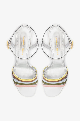 Larroudé x Ciao Lucia: Sandália Anabela Daiana Couro Prateado Sandal Larroudé x Ciao Lucia
