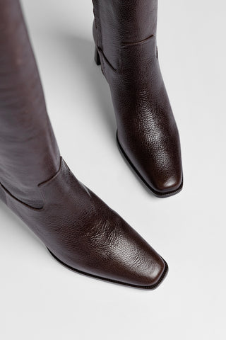 Bota Alexis Couro Marrom Boot Larroudé