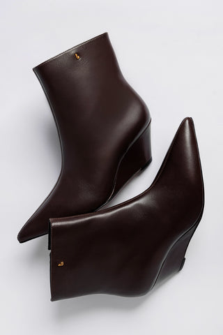 Bota Loulou Couro Marrom Boot Larroudé