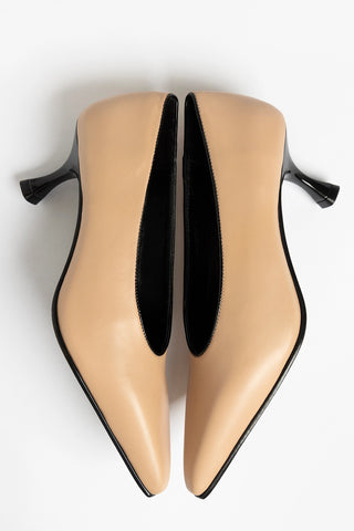 Scarpin Cambon Couro Bege Pump Larroudé