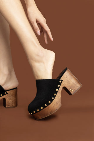 Mule Clog Plataforma Miso Camurça Preto
