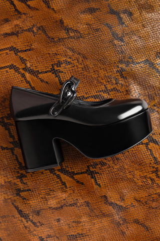 Scarpin Plataforma Verona Couro Preto
