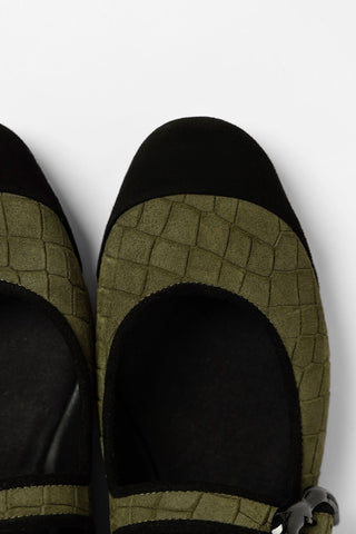 Sapatilha Verona Cap Camurça Croco Verde Oliva e Preto Ballet Larroudé
